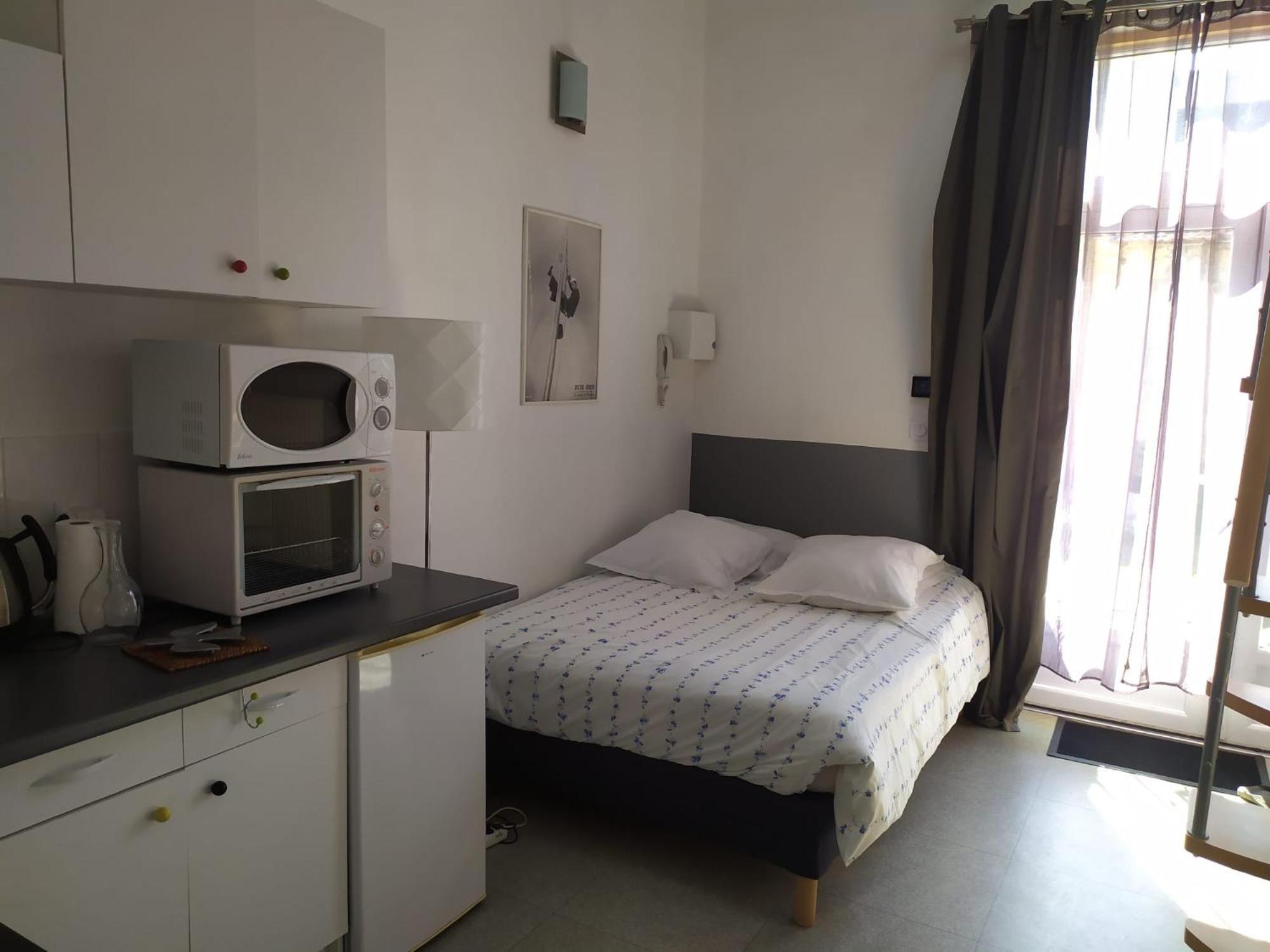 Les Bains Douches Aparthotel Périgueux Buitenkant foto