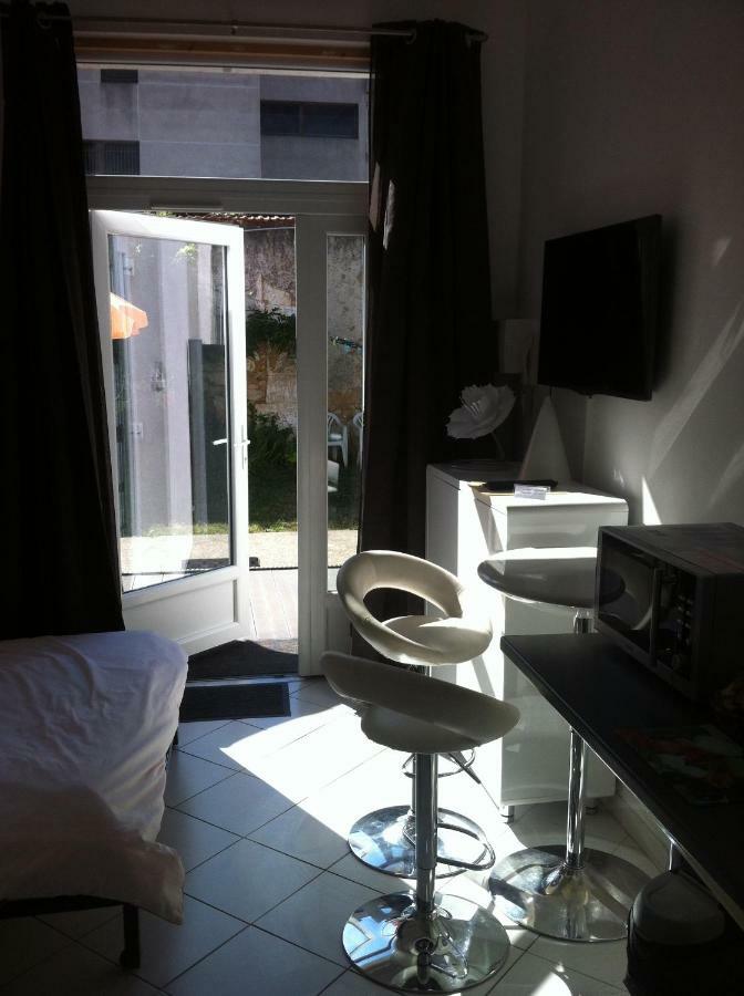 Les Bains Douches Aparthotel Périgueux Buitenkant foto